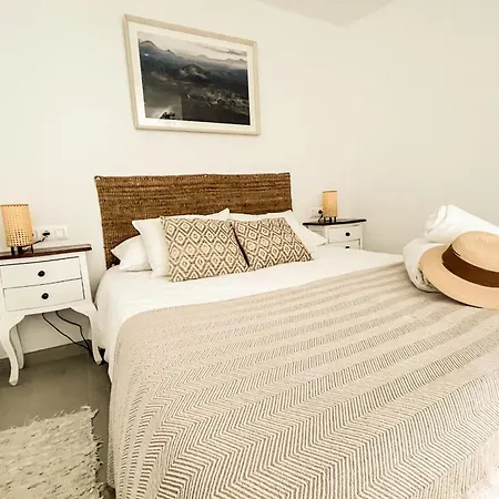 Casa Burgao 2 On The Front Line With Seaview Terrace *