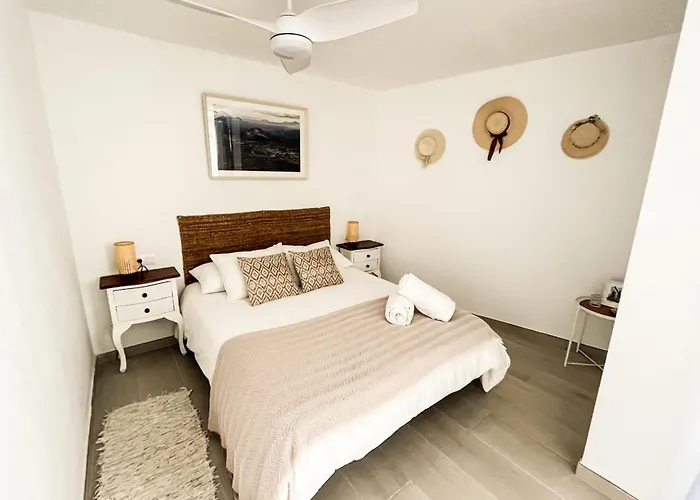 شقة Casa Burgao 2 On The Front Line With Seaview Terrace Punta Mujeres