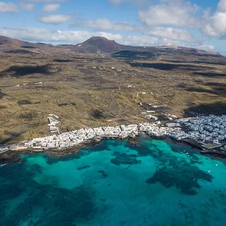 Casa Burgao 2 On The Front Line With Seaview Terrace Apartamento *