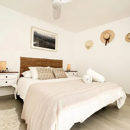 Casa Burgao 2 On The Front Line With Seaview Terrace Punta Mujeres