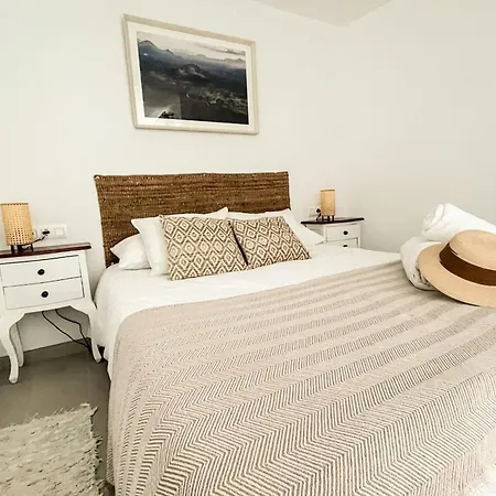 Daire Casa Burgao 2 On The Front Line With Seaview Terrace Punta Mujeres